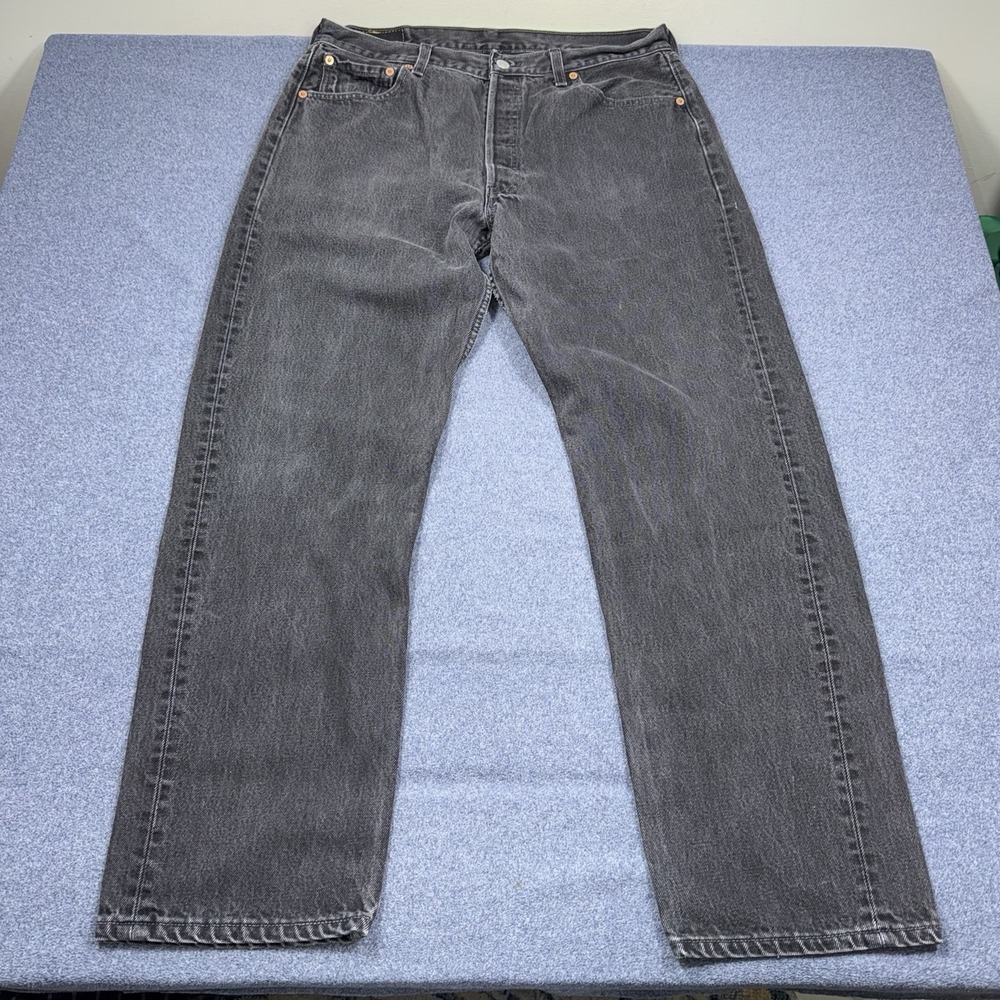 Vintage Levis 501-0660 Mens Black Button Fly Jeans 36x30 Made in USA Fits 34x30